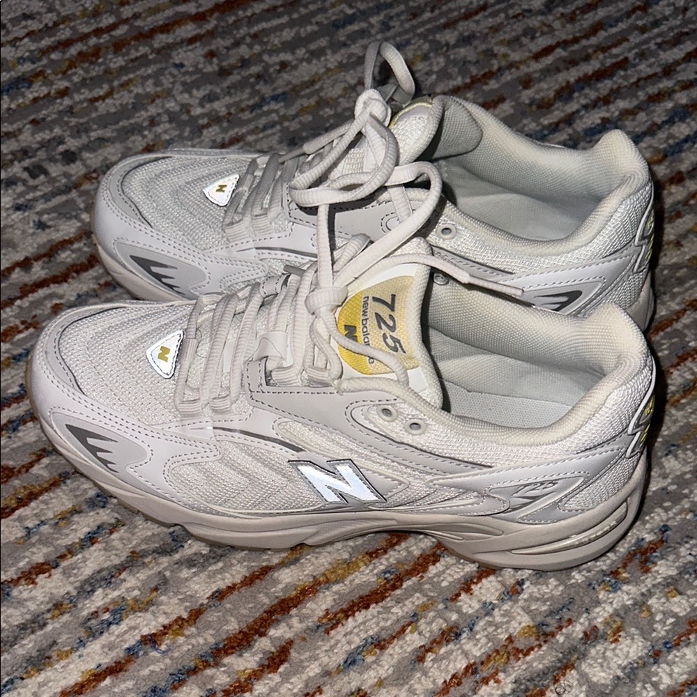 New Balance Cream and Gray Sneakers